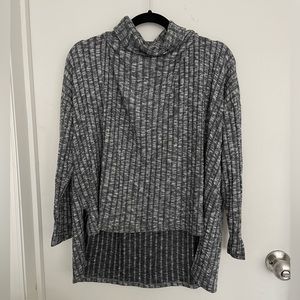 High low turtle/mock neck lightweight sweater